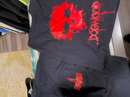 Plug Pocket Single Blood Skull Back S/S Tee Shirt Blk/Red(size options listed)