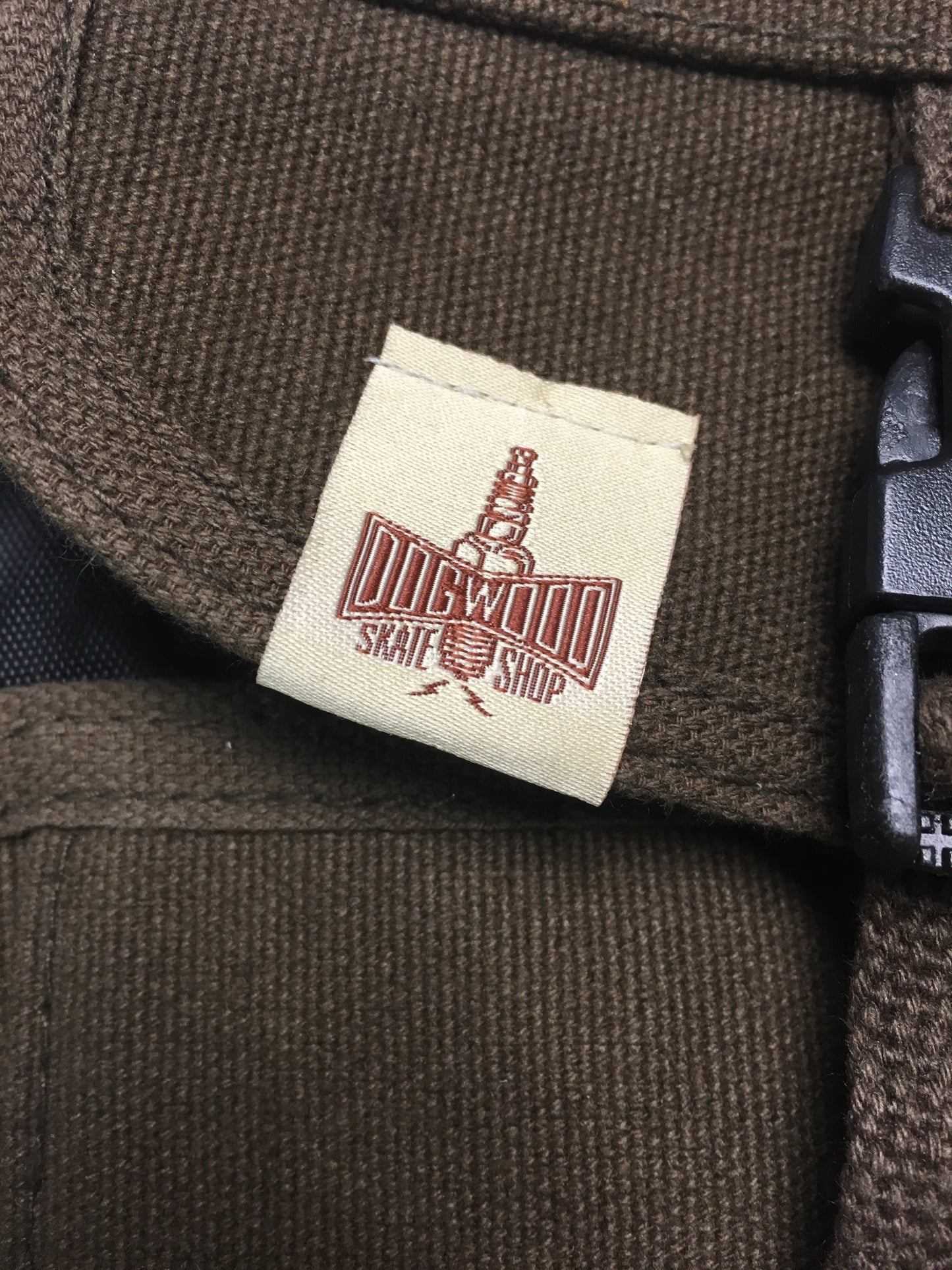 Plug Canvas Travel Portfolio OS (color options listed)