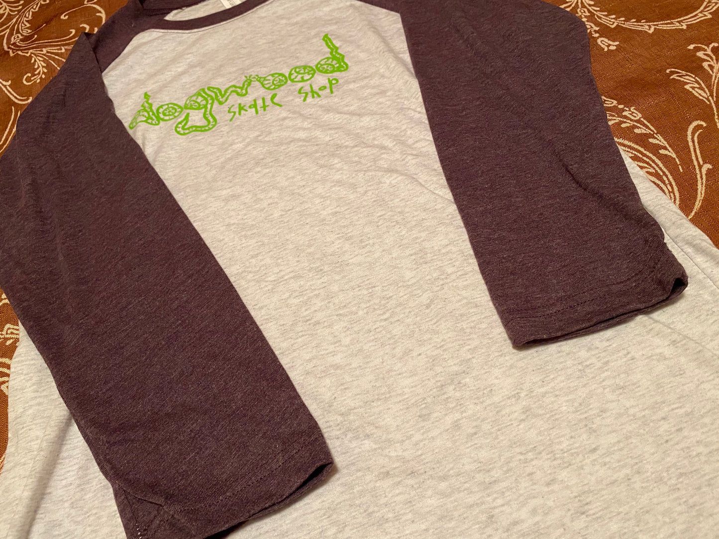 Gamer Eyes Raglan 3/4 Sleeve Shirt Vin.Purp/Hth.Wht (size options listed)