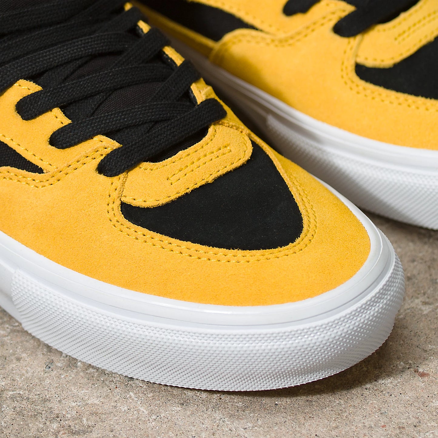 Vans X Bruce Lee Skate Half Cab Pro Shoe Blk/Ylw/Wht (size options listed)
