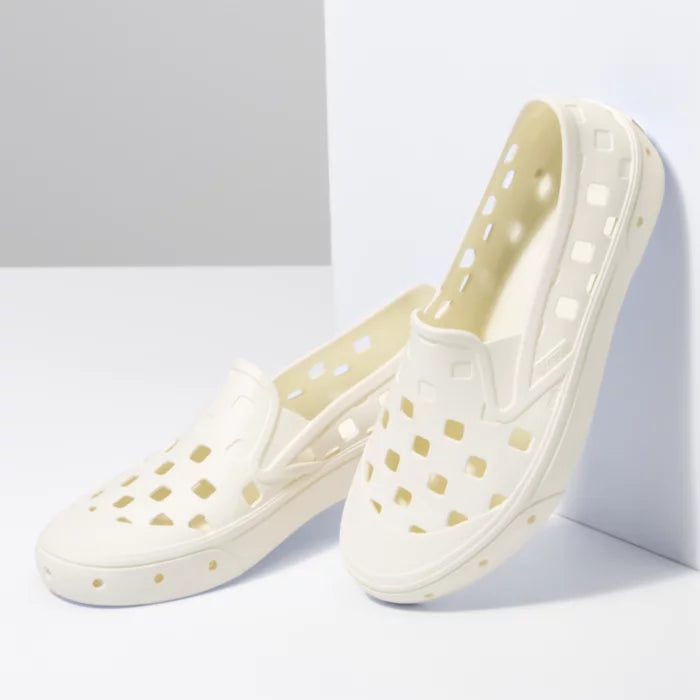 Slip-On TRK Marshmallow (size options listed)