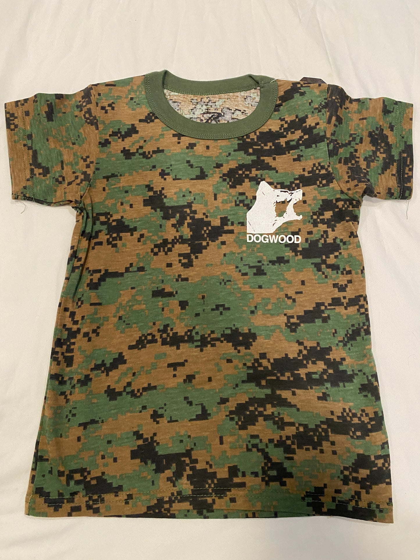 Kids/Youth Mad Dog S/S Tee Shirt Woodland Digi Camo/Wht