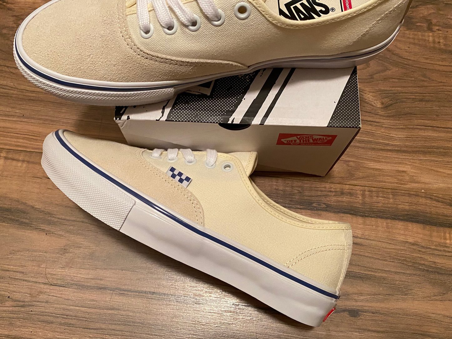 Skate Authentic Shoe Off Wht (size options listed)