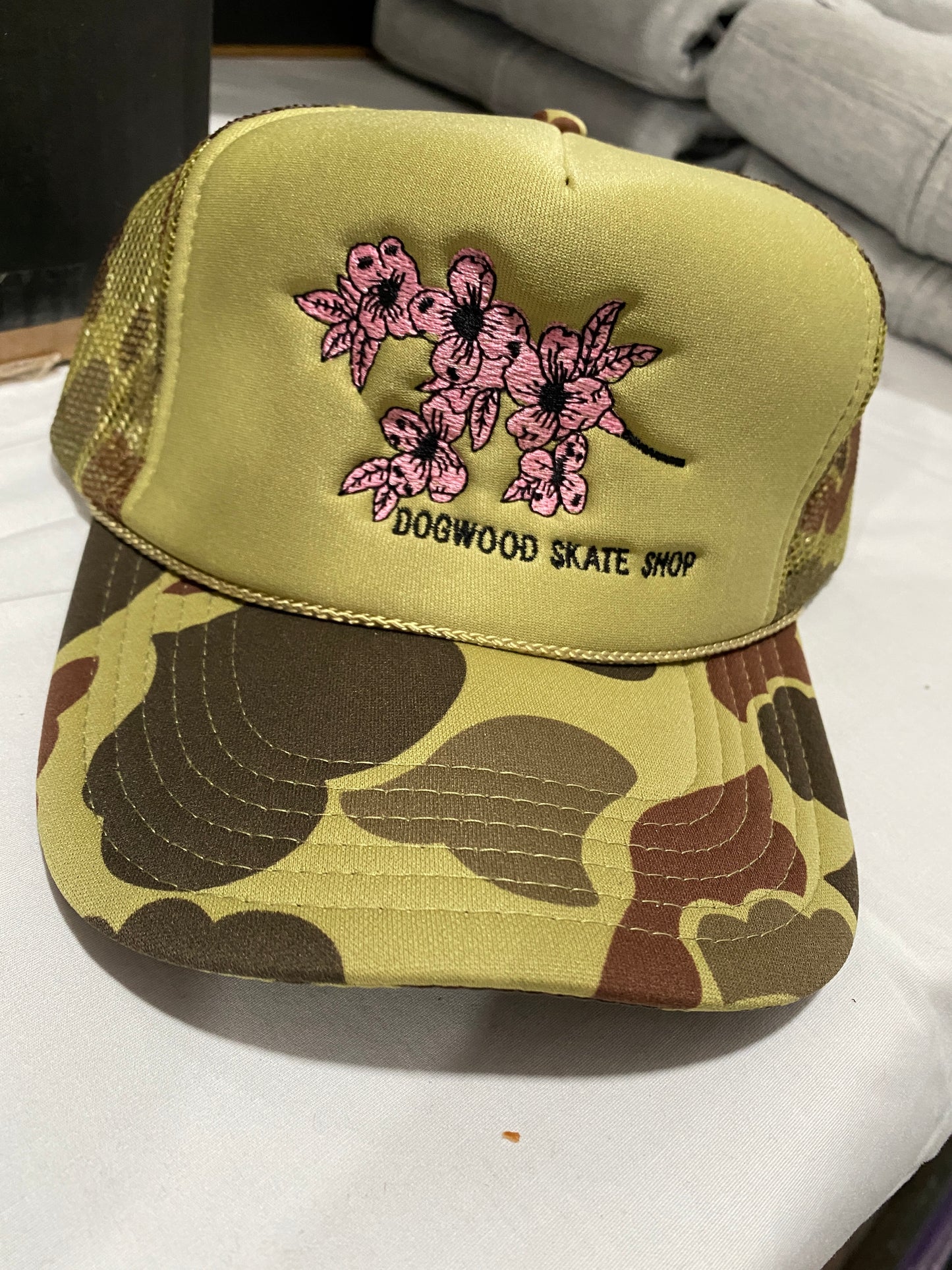 Flowers Emb Camo Adjustable Snapback Mesh Trucker Hat OS (color options listed)